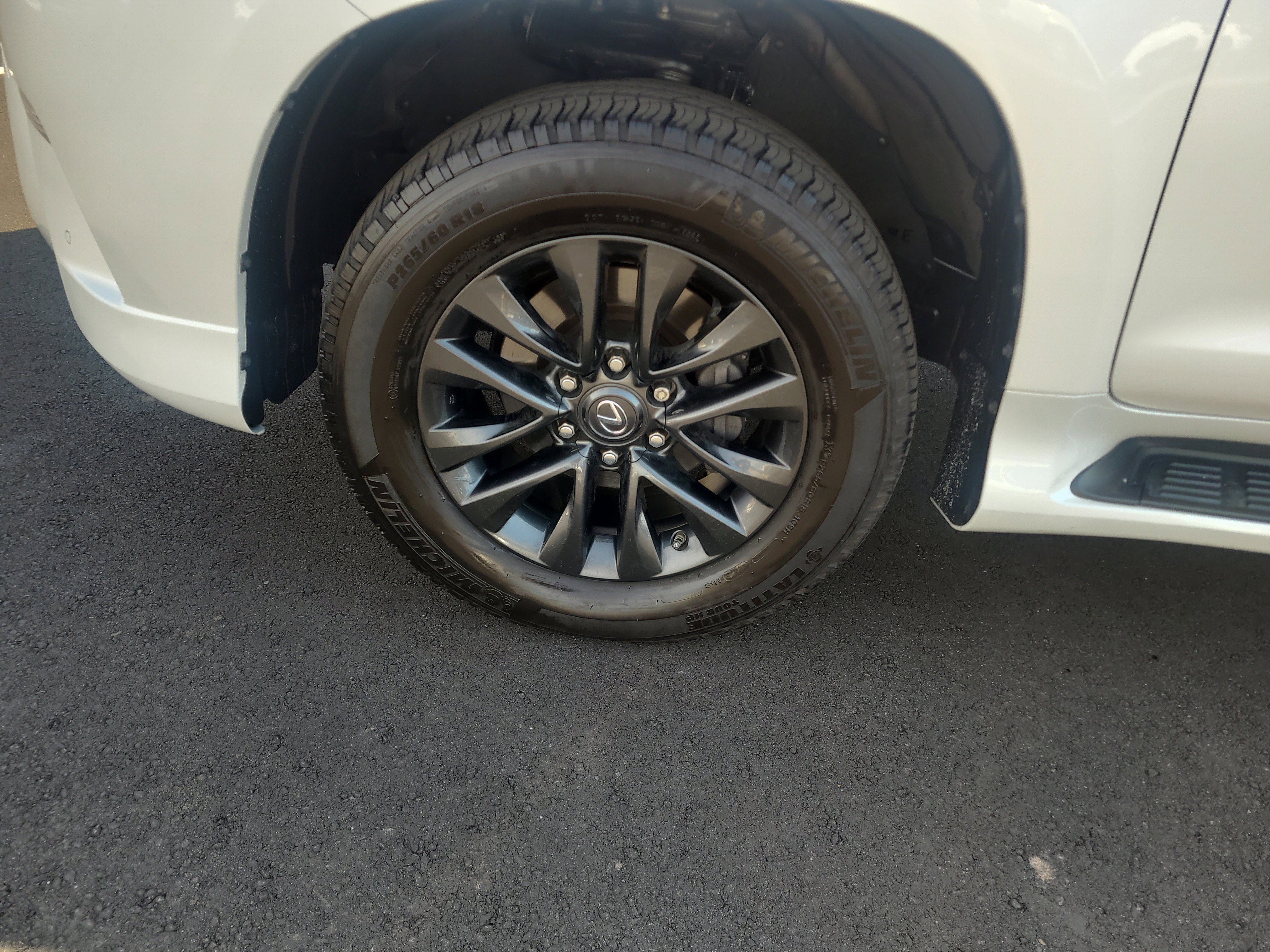 Used 2023 Lexus GX 460 Premium image 10