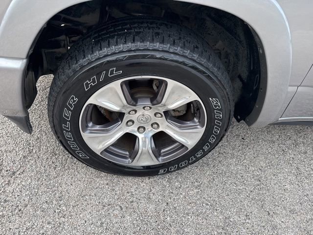 Used 2019 RAM 1500 Limited w/ Advanced Safety Group image 4