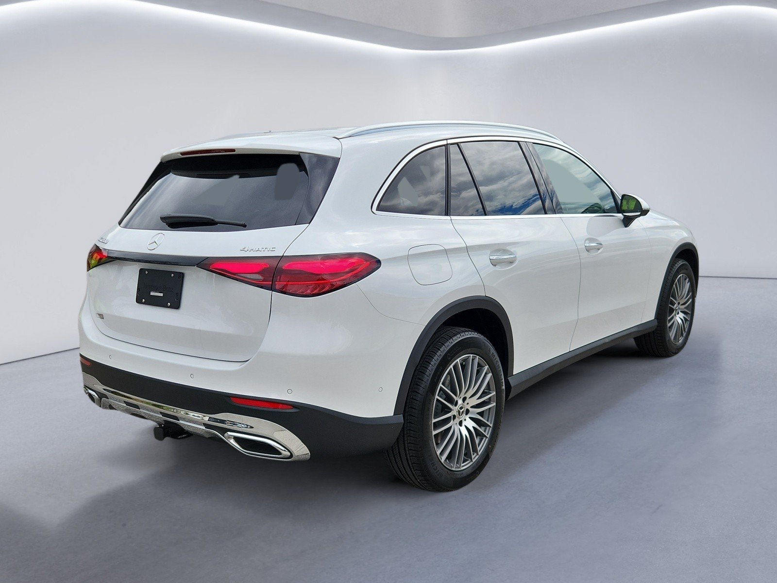 New 2027 Mercedes-Benz GLC 300 4MATIC image 4