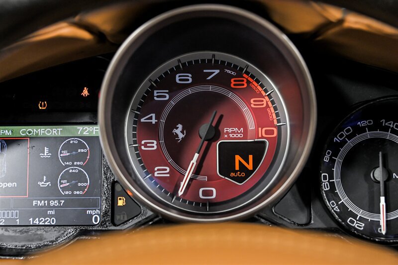 Used 2010 Ferrari California RWD image 24