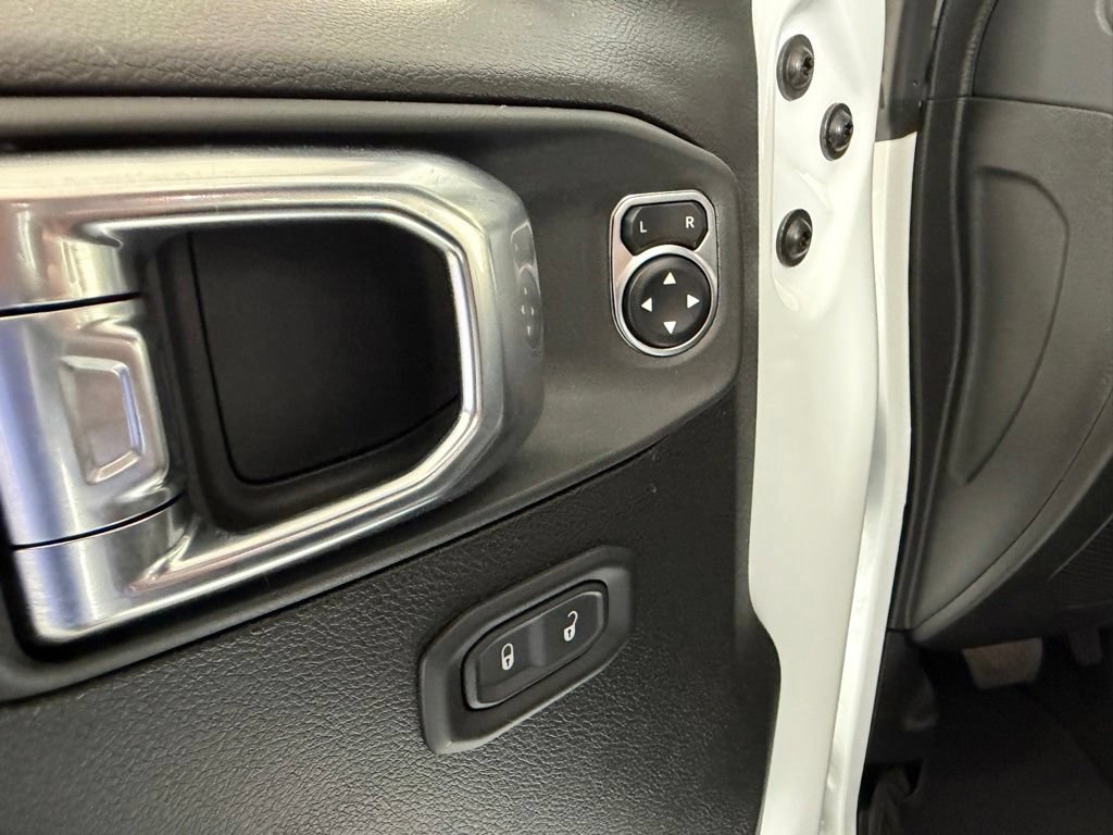 Certified 2025 Jeep Wrangler Unlimited Rubicon 4xe w/ Convenience Group AWD/4WD image 29