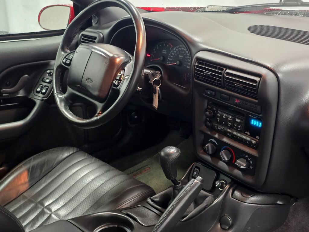 Used 2002 Chevrolet Camaro Z28 w/ SS Performance/Appearance Pkg RWD image 70