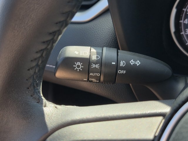 Used 2023 Toyota RAV4 XLE Premium FWD image 31