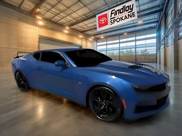 Used 2019 Chevrolet Camaro SS RWD image 2