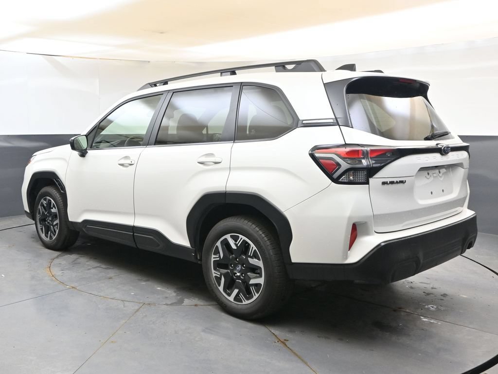Certified 2025 Subaru Forester Premium AWD/4WD image 3