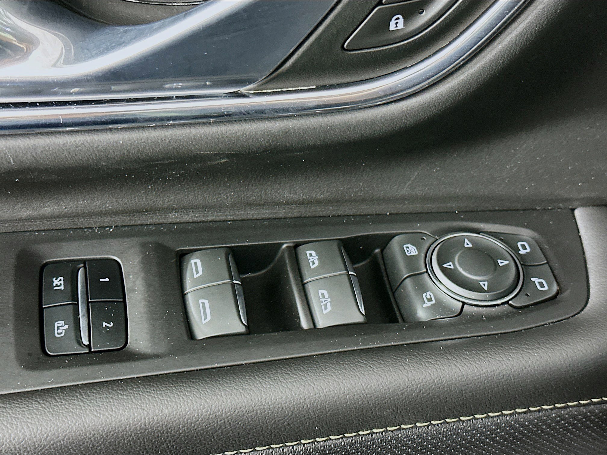 Used 2024 Chevrolet Tahoe Premier image 15