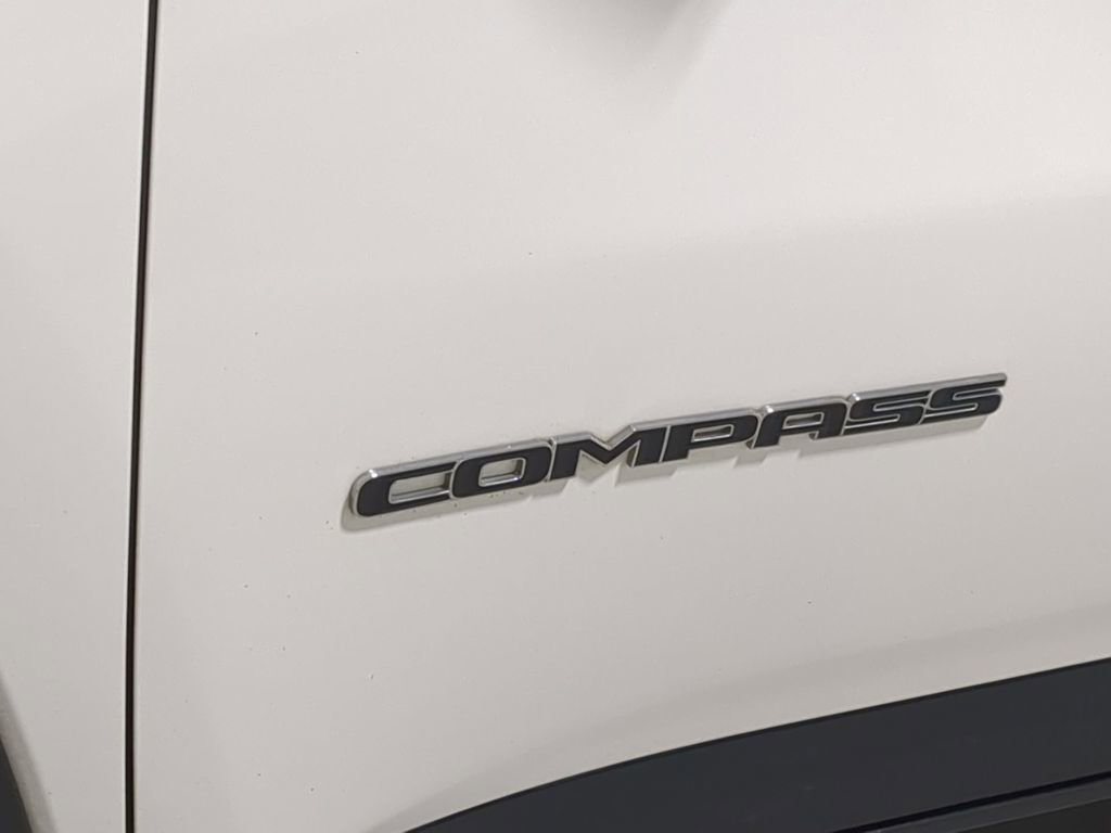 Used 2019 Jeep Compass Limited image 16
