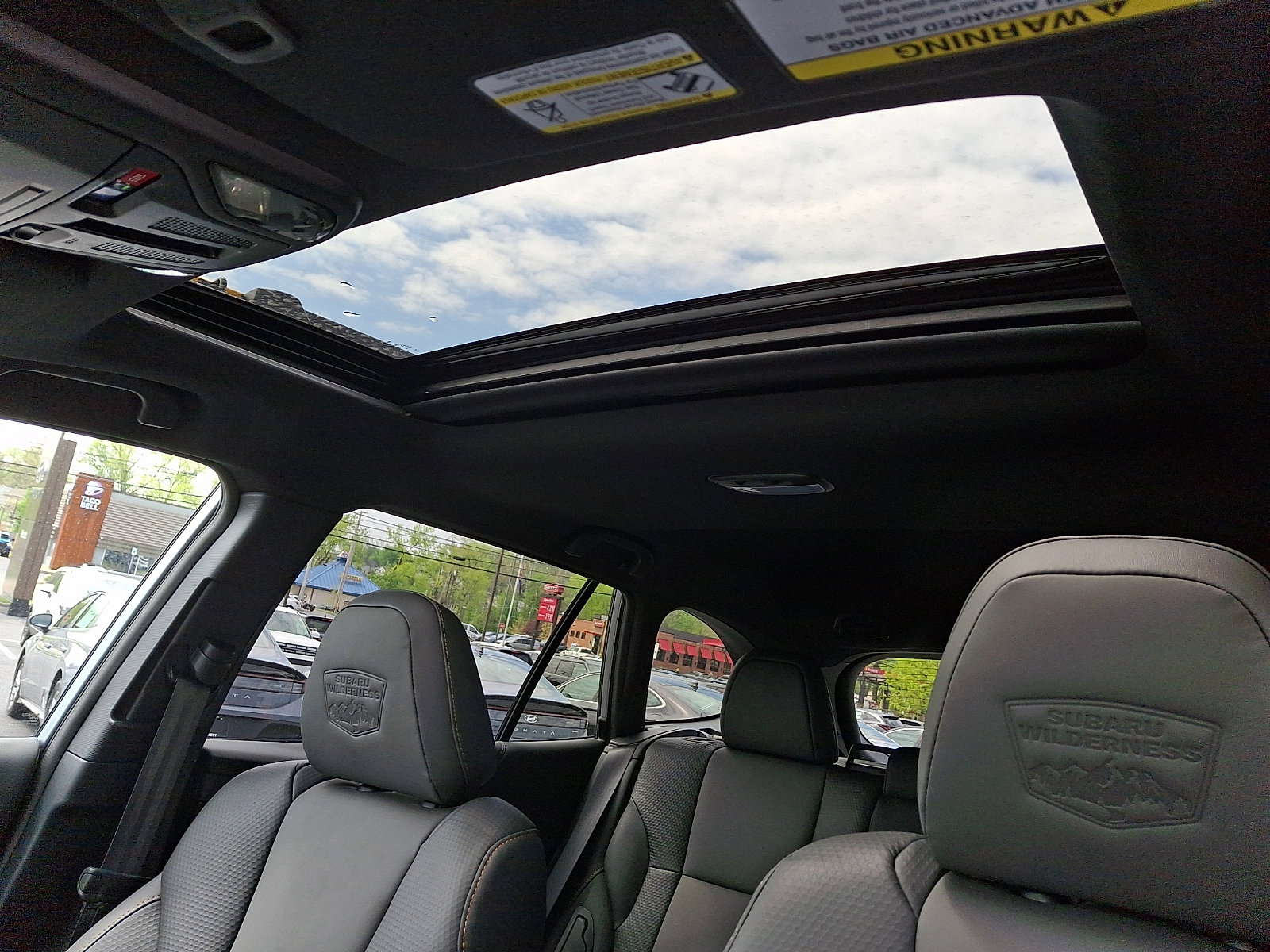 Used 2025 Subaru Outback Wilderness AWD/4WD image 14