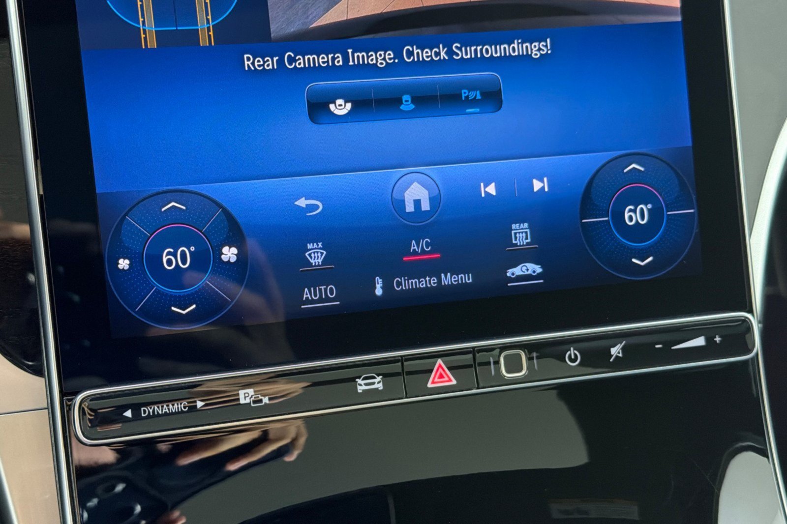 Used 2024 Mercedes-Benz GLC 300 4MATIC image 18