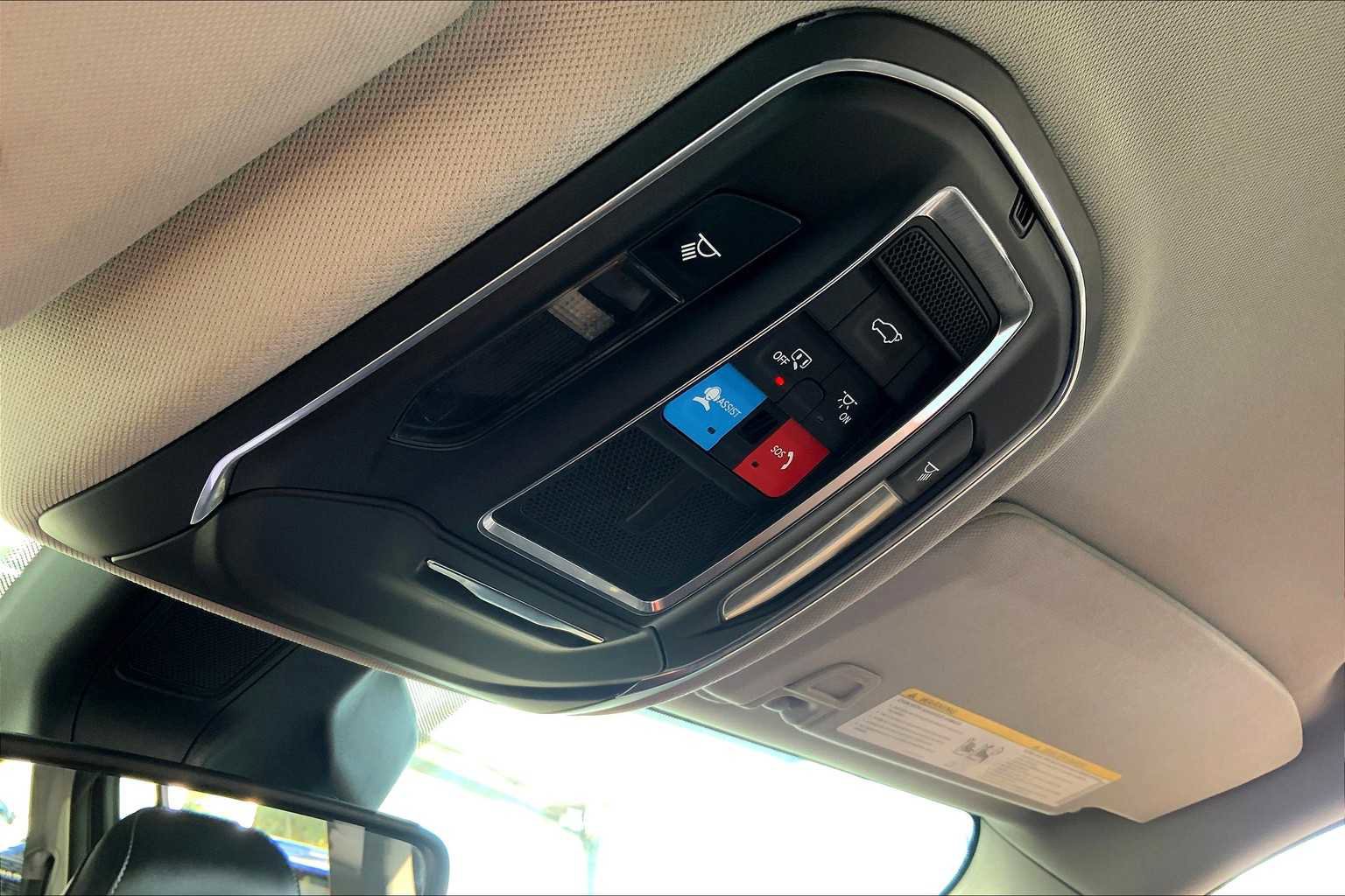 Used 2024 Jeep Grand Cherokee Limited image 32