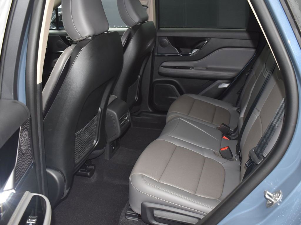 New 2025 Lincoln Corsair Reserve w/ Jet Appearance Package image 11