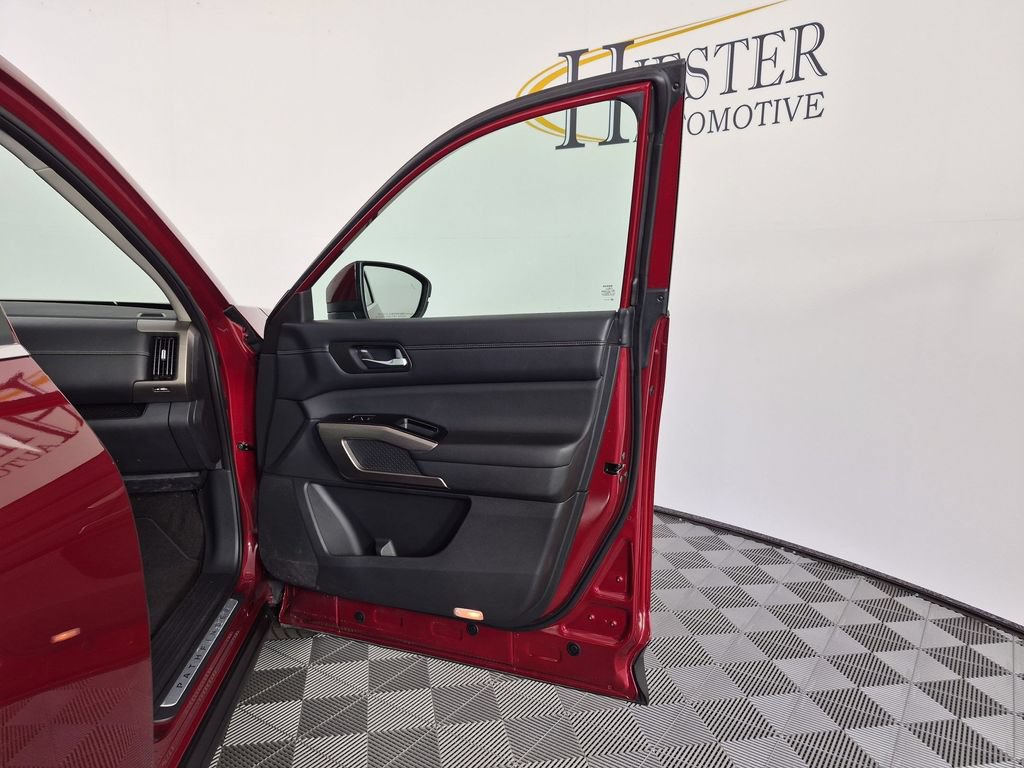Used 2022 Nissan Pathfinder Platinum AWD/4WD image 37