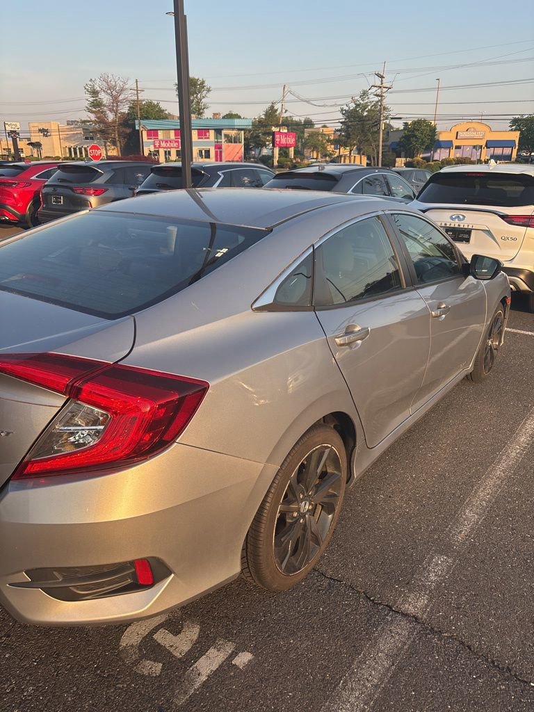 Used 2019 Honda Civic Sport image 2