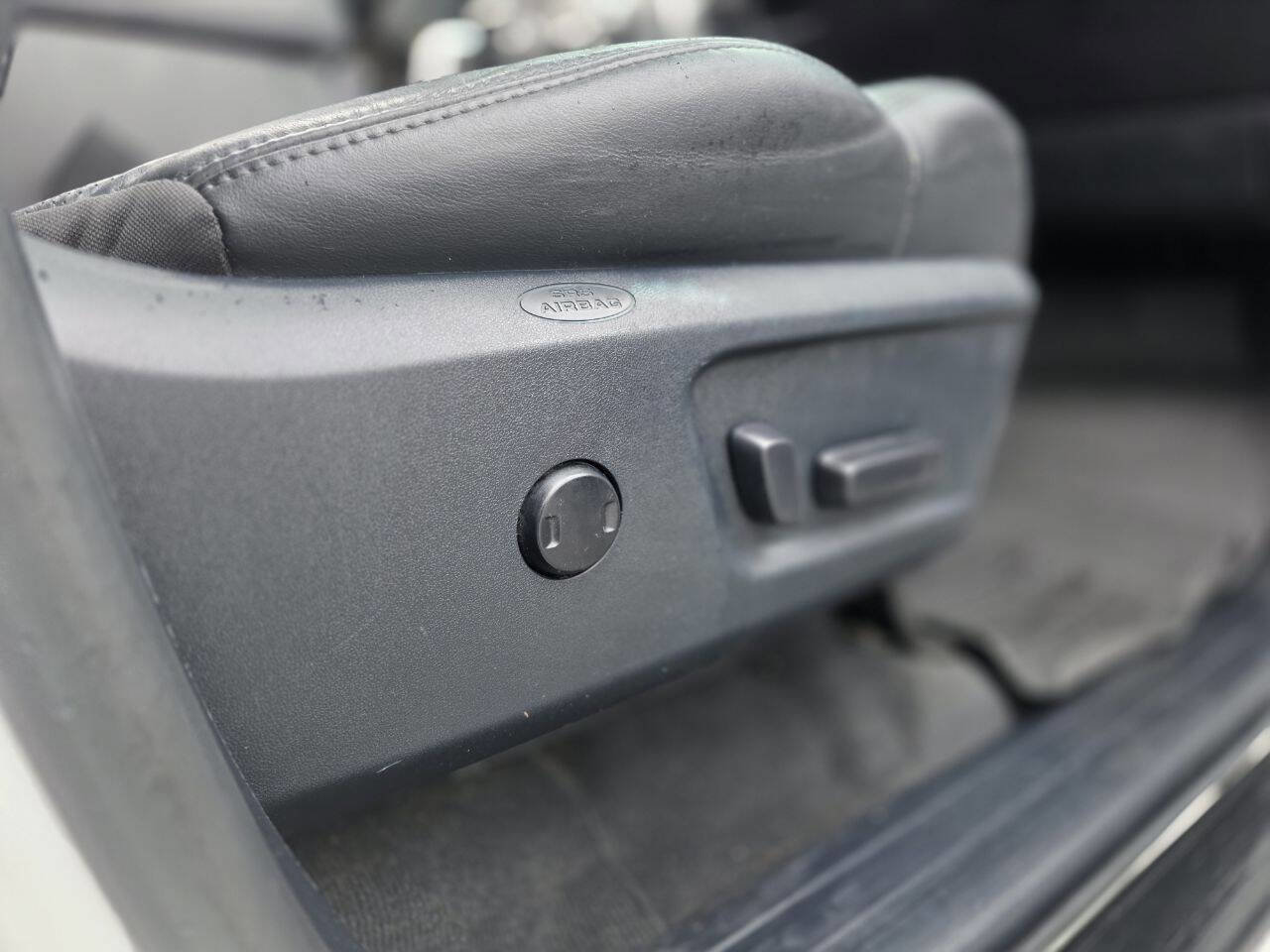 Used 2015 Toyota Tundra Platinum image 61