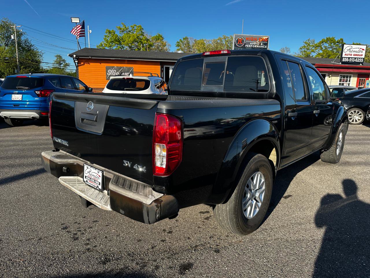 Used 2016 Nissan Frontier SV AWD/4WD image 5
