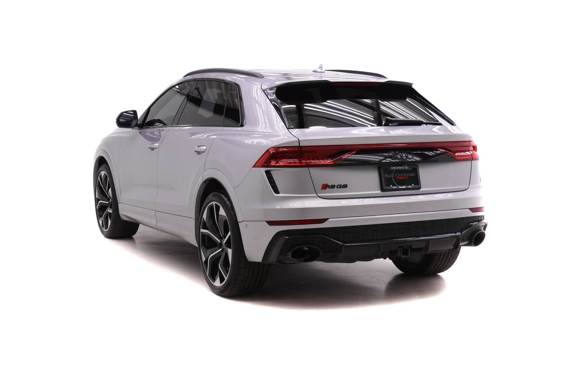 Certified 2021 Audi RS Q8 w/ Black Optic Package AWD/4WD image 5