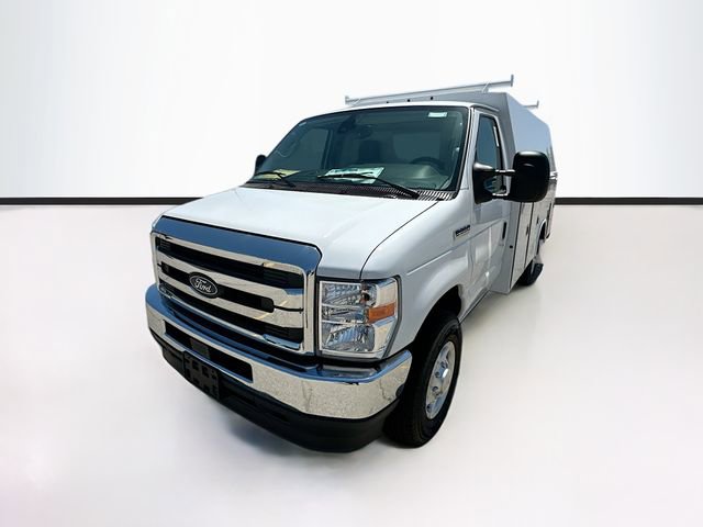 New 2026 Ford E-350 and Econoline 350 Super Duty w/ Power Equipment Group image 5