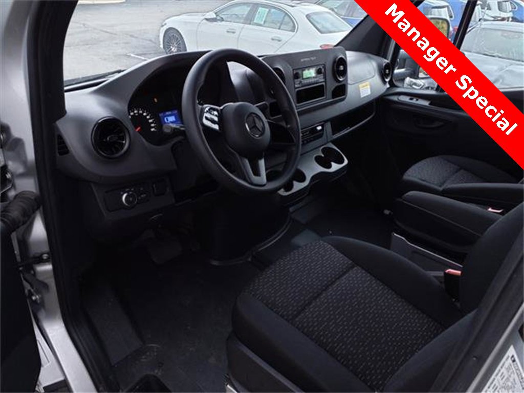Used 2022 Mercedes-Benz Sprinter 3500 image 17