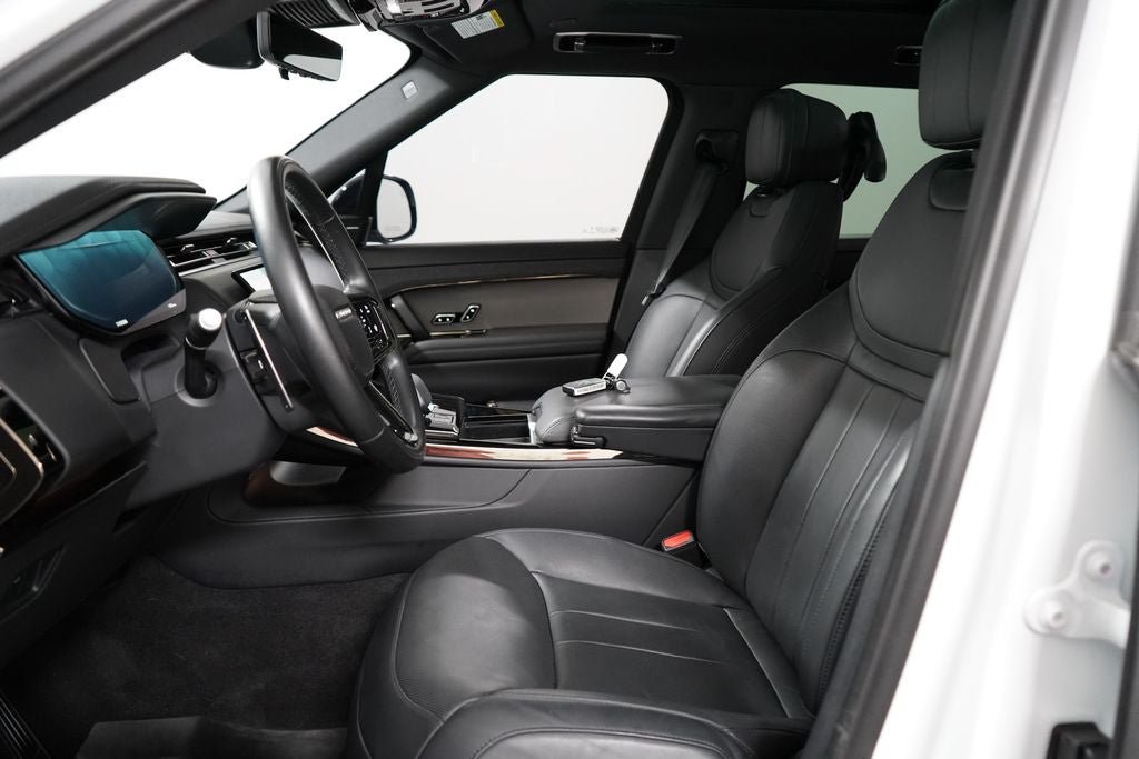 Used 2025 Land Rover Range Rover Sport Dynamic SE AWD/4WD image 14