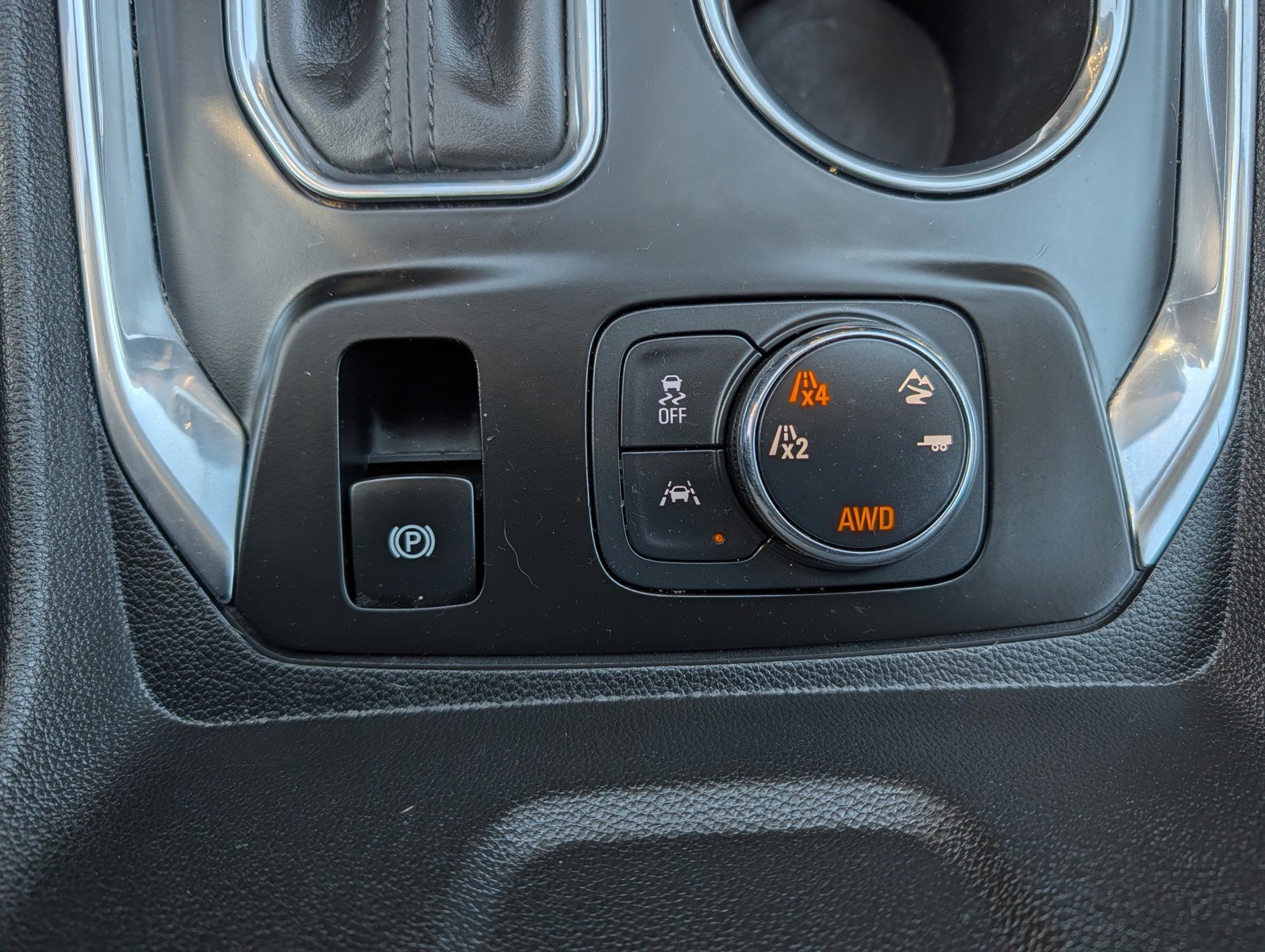 Used 2020 Chevrolet Traverse LT w/ Driver Confidence II Package image 27