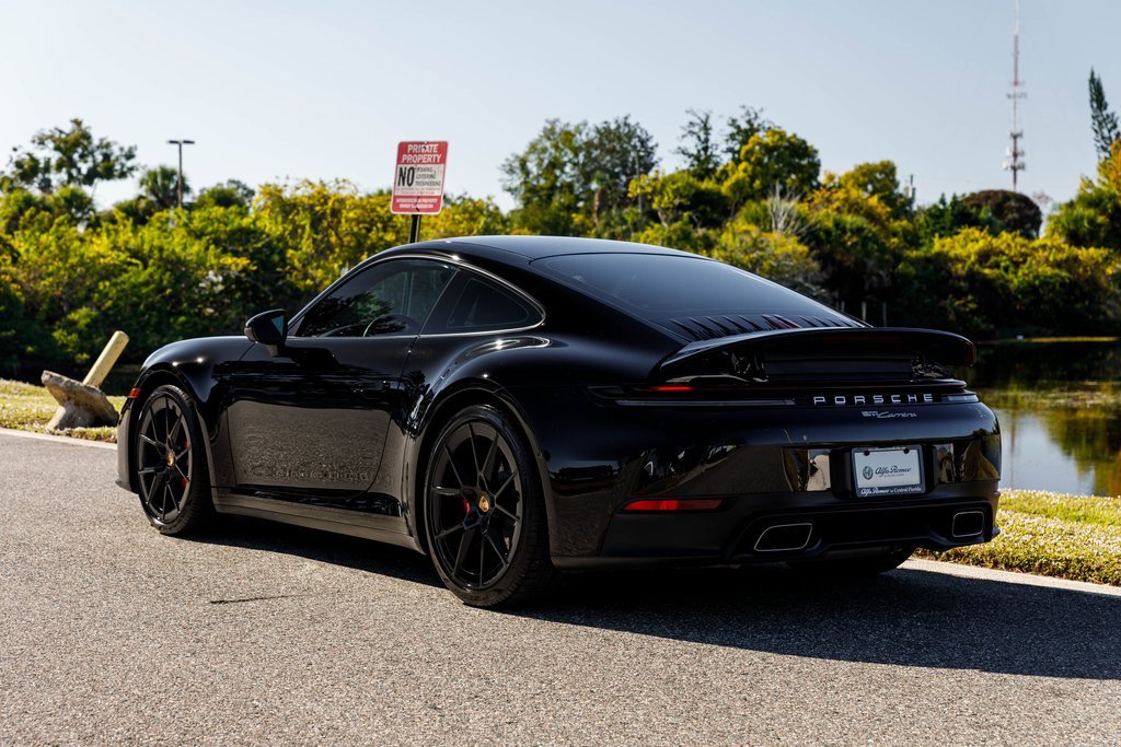 Used 2025 Porsche 911 Carrera image 5