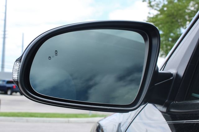 Used 2020 Hyundai Kona Limited AWD/4WD image 8