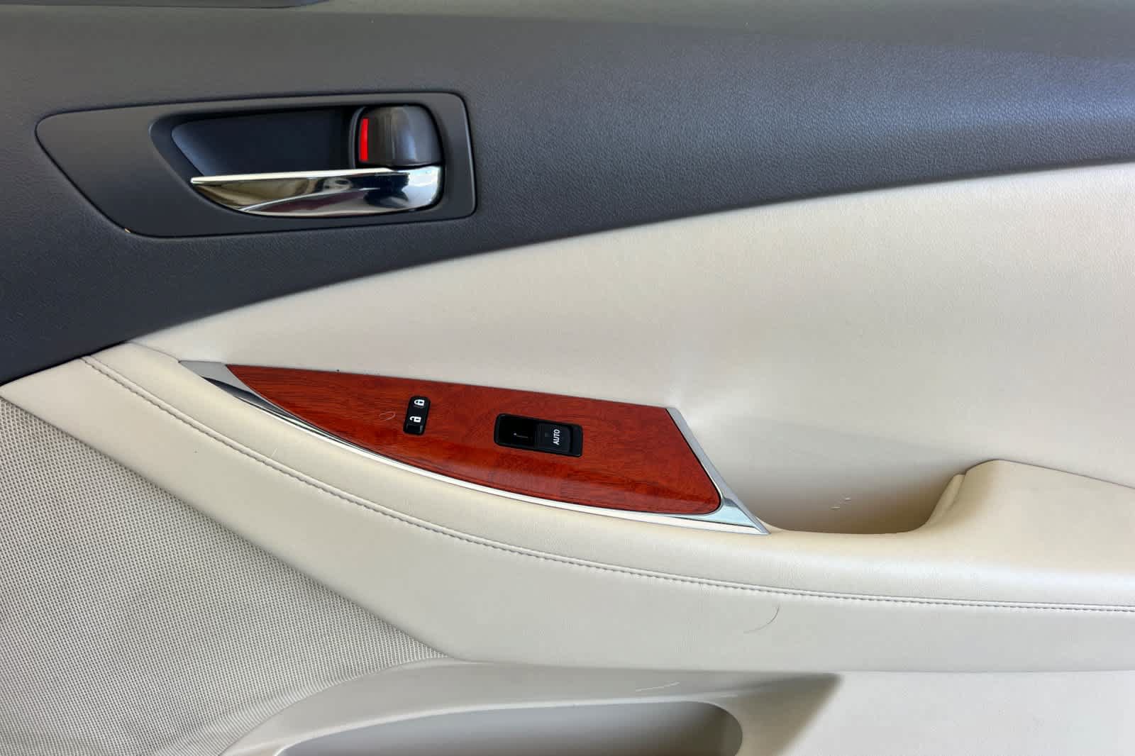 Used 2011 Lexus ES 350 FWD image 18