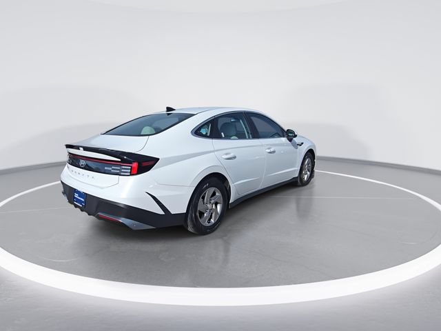 Used 2025 Hyundai Sonata SE FWD image 8