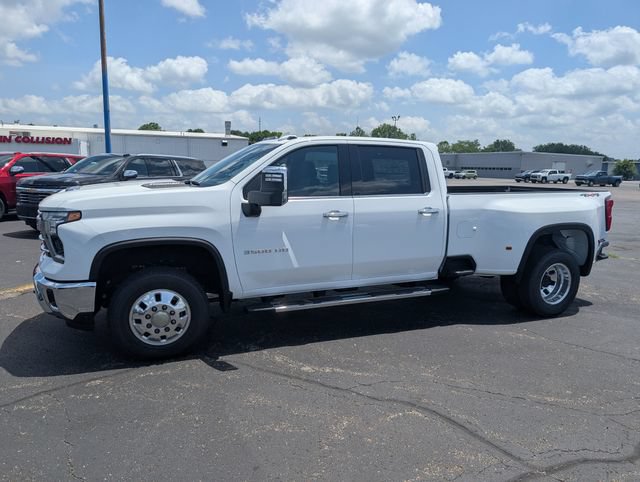 New 2026 Chevrolet Silverado 3500 LTZ w/ LTZ Plus Package AWD/4WD image 4