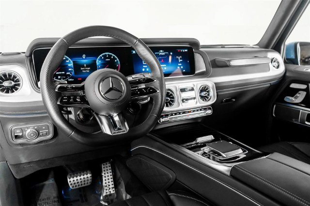 Used 2025 Mercedes-Benz G 63 AMG 4MATIC image 2