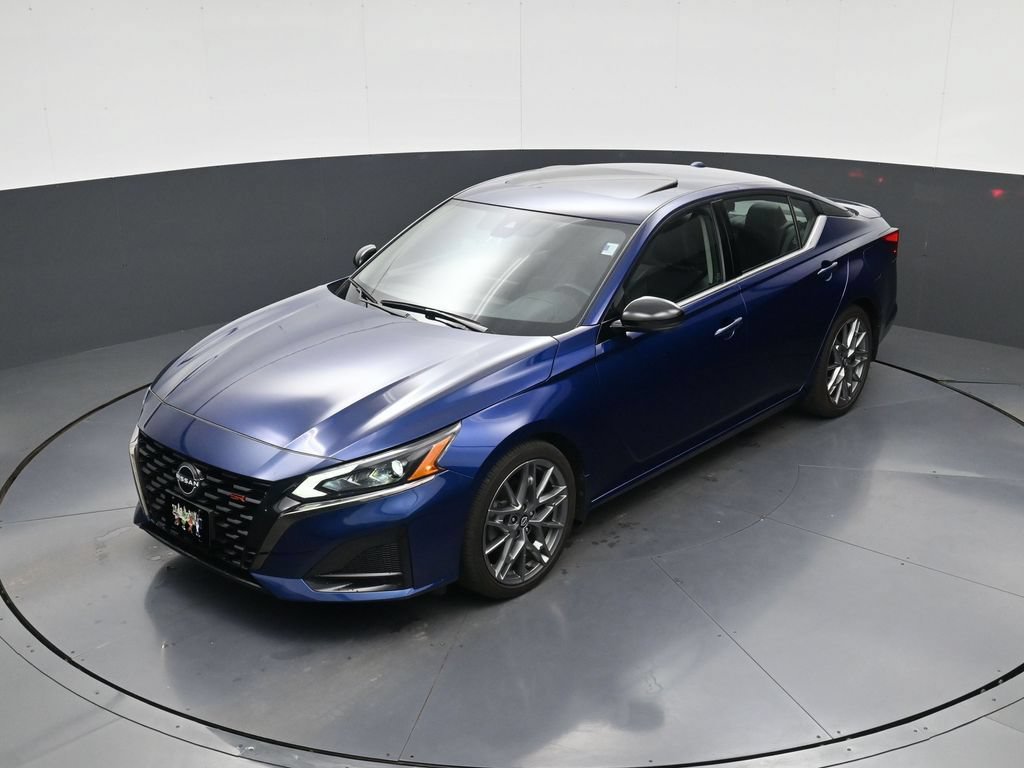 Used 2024 Nissan Altima 2.0 SR FWD image 27