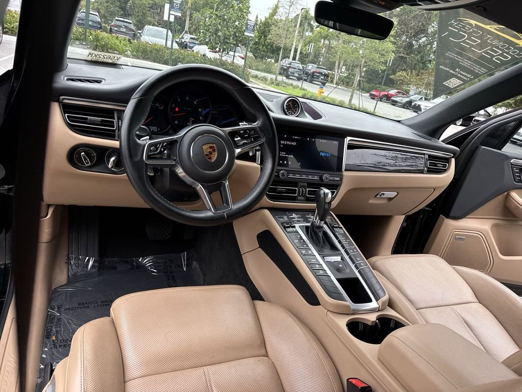 Used 2021 Porsche Macan image 36