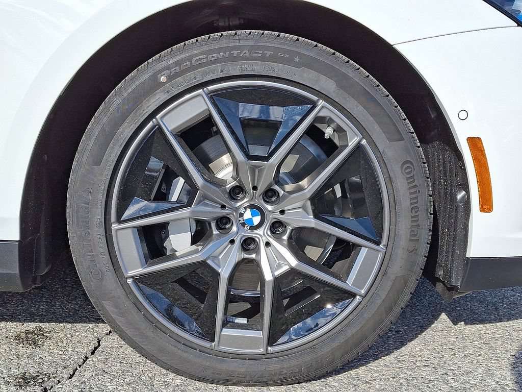 New 2026 BMW 530i xDrive w/ Convenience Package AWD/4WD image 9
