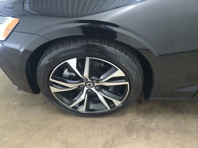 Used 2024 Volvo S60 B5 Core image 18