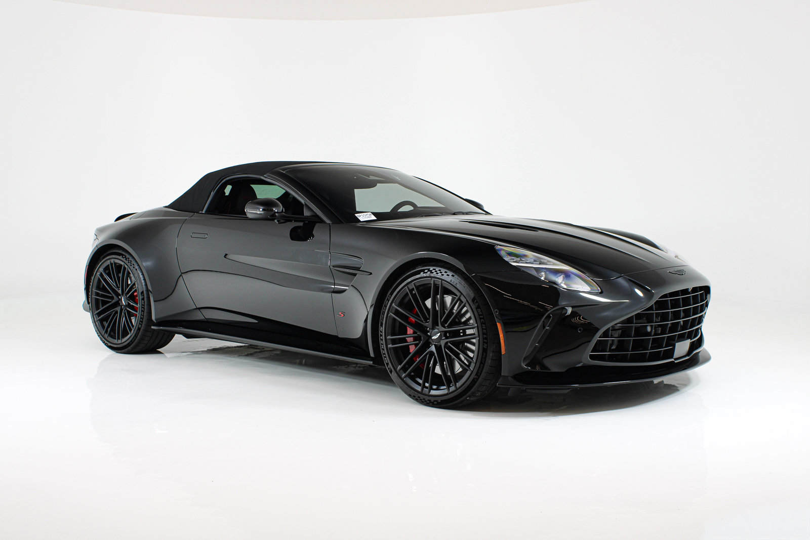 Used 2026 Aston Martin V8 Vantage S RWD image 67