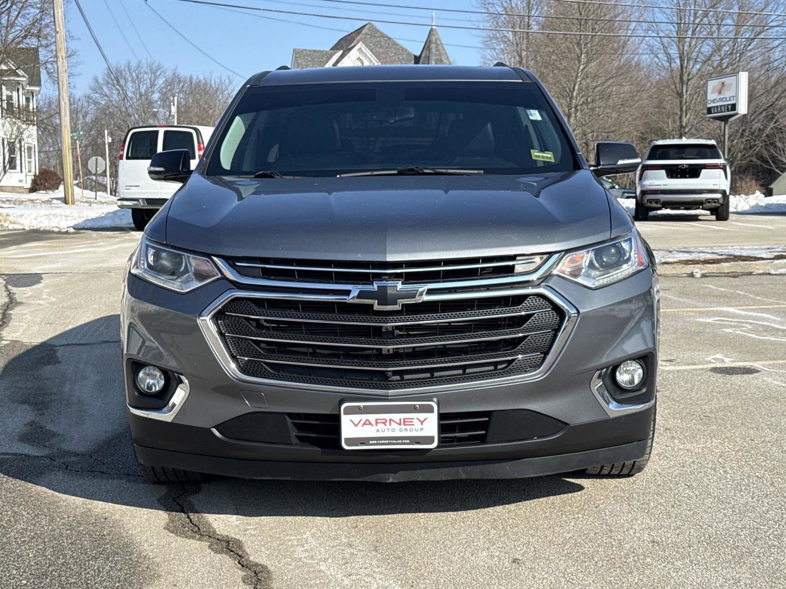Used 2019 Chevrolet Traverse LT w/ LT Premium Package image 2