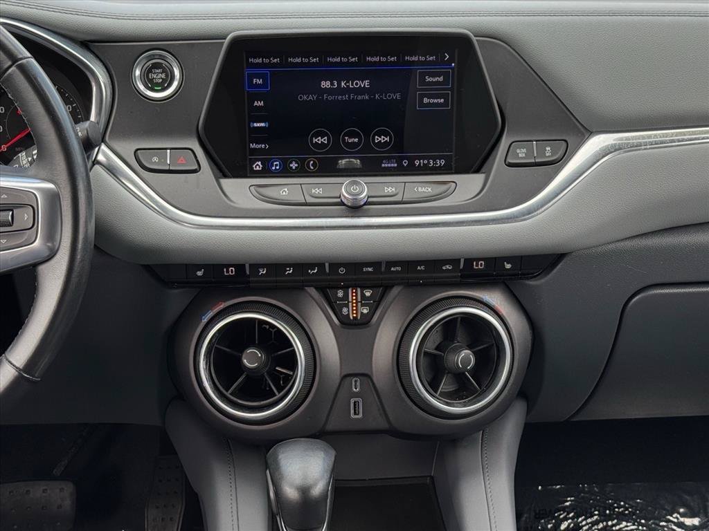 Used 2020 Chevrolet Blazer LT FWD image 13