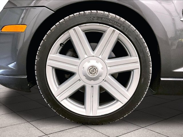 Used 2005 Chrysler Crossfire Limited RWD image 9