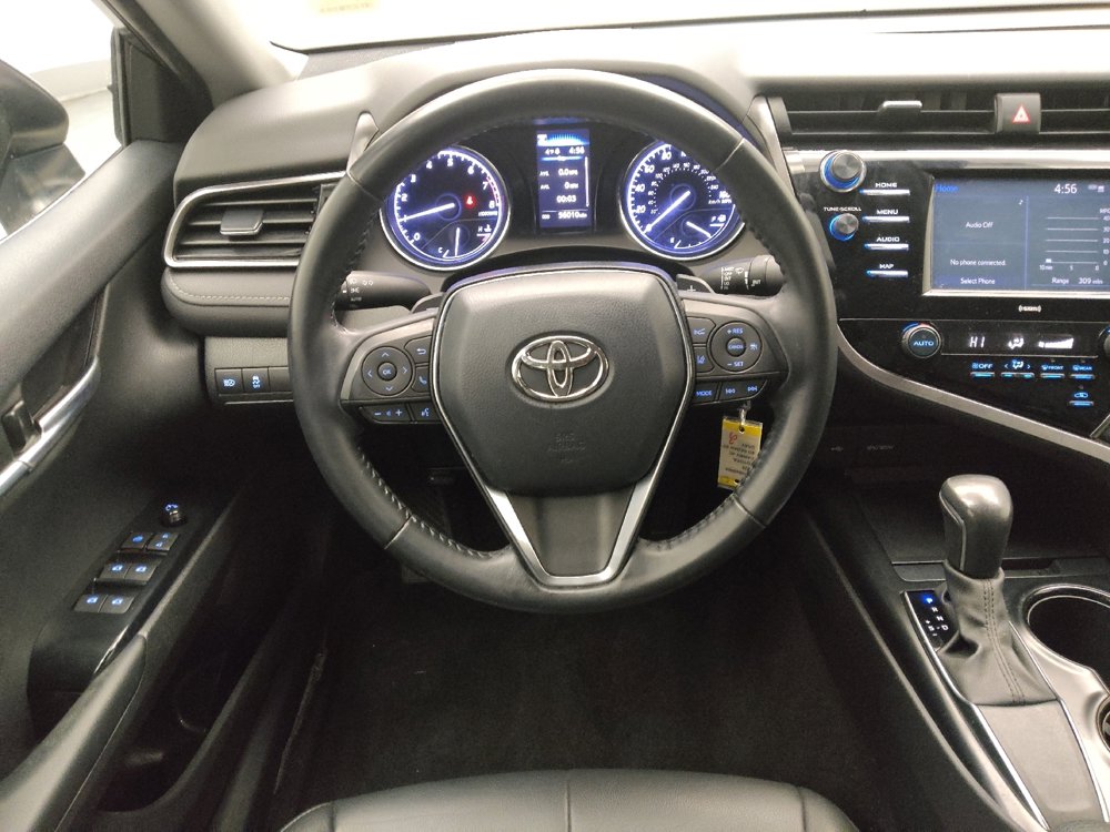 Used 2020 Toyota Camry SE image 21