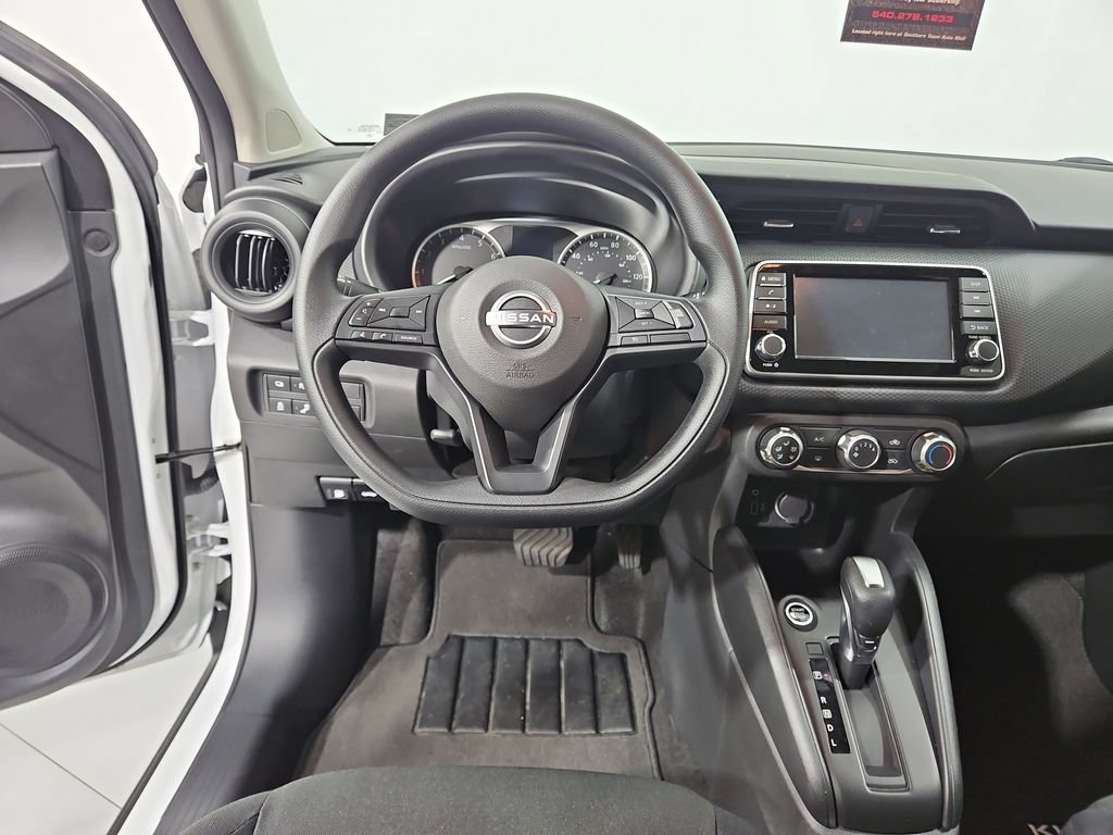 Certified 2025 Nissan Kicks Play S FWD image 15