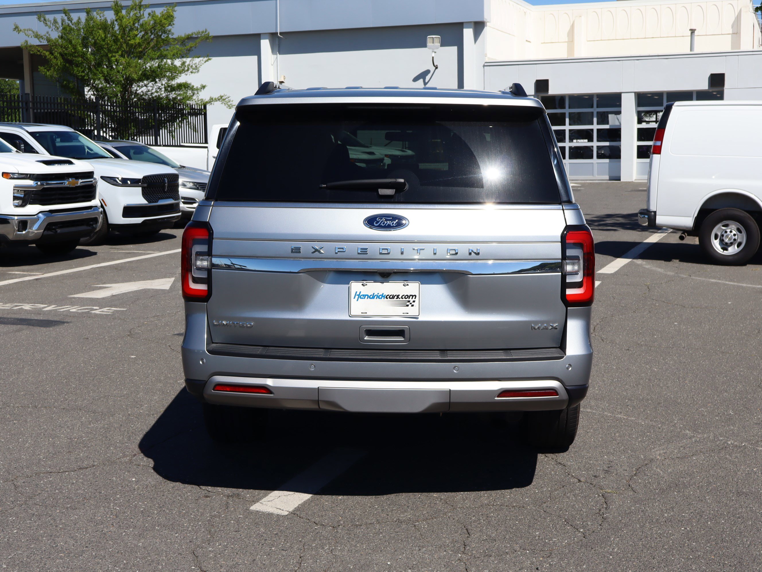 Used 2024 Ford Expedition Max Limited AWD/4WD image 9