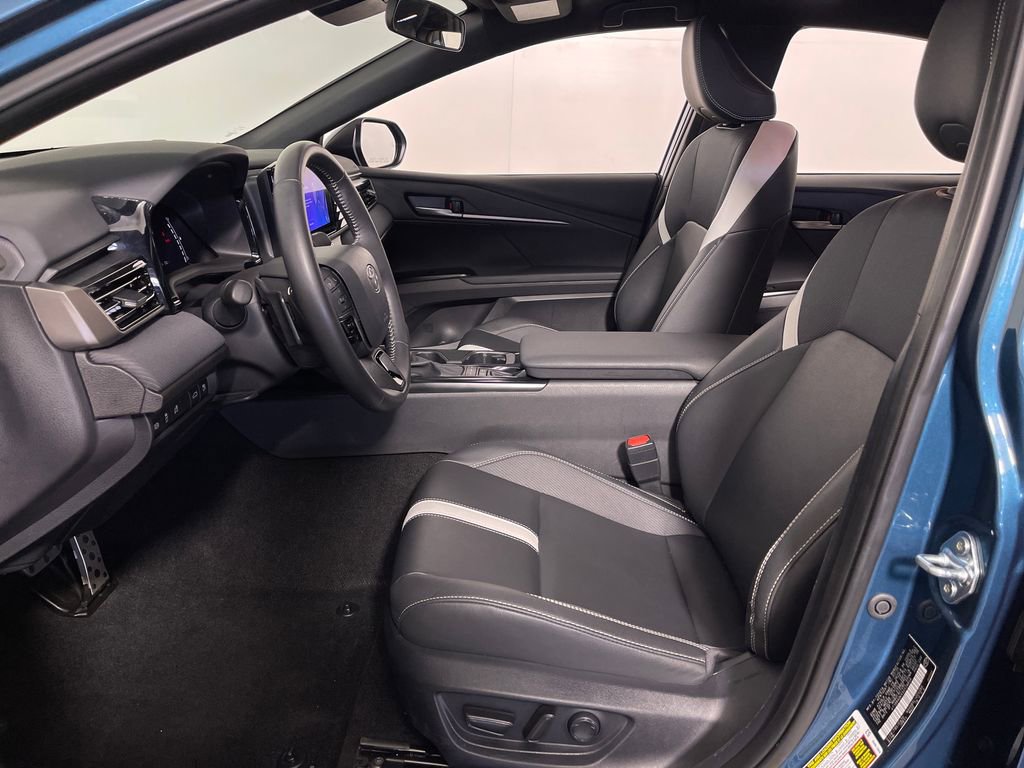 Certified 2025 Toyota Camry SE AWD/4WD image 12