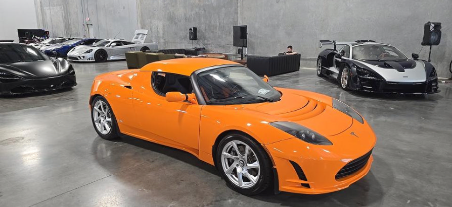 Used 2010 Tesla Roadster Sport RWD image 26