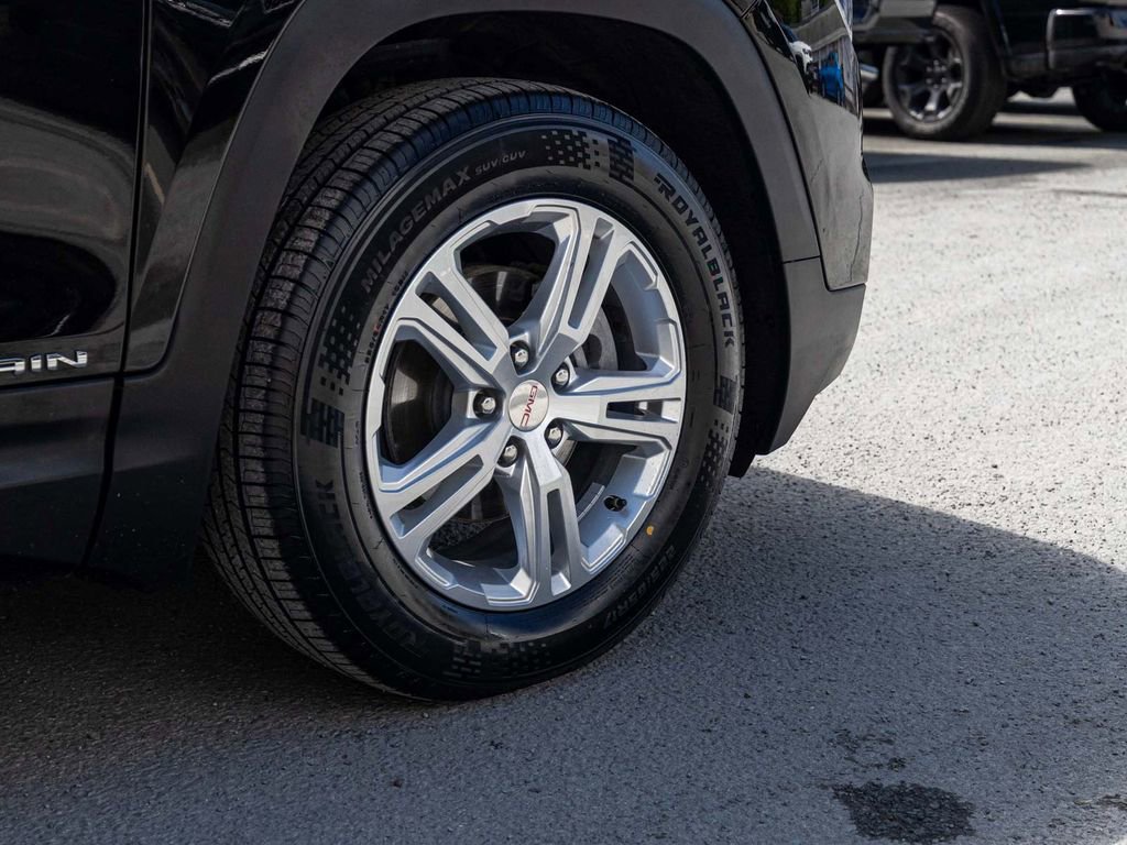 Used 2022 GMC Terrain SLE w/ Driver Convenience Package AWD/4WD image 9