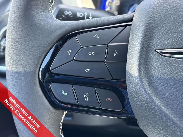 New 2026 Chrysler Pacifica Limited w/ Uconnect Theater Family Group image 26