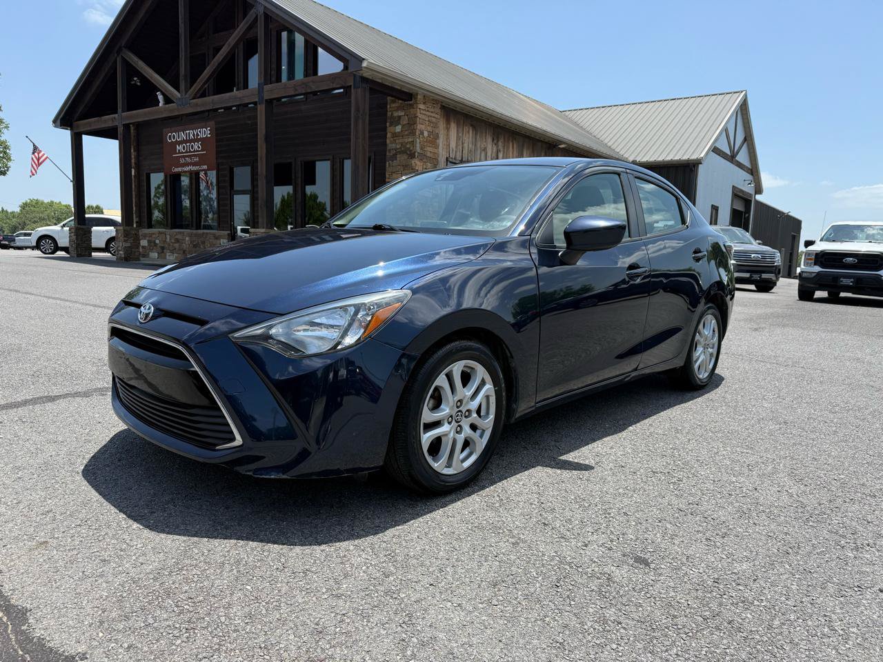 Used 2017 Toyota Yaris iA FWD image 2