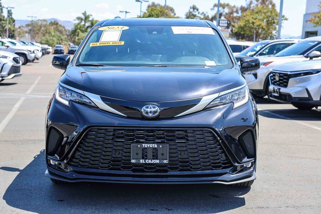 Certified 2023 Toyota Sienna XSE w/ XSE Plus Package AWD/4WD image 19