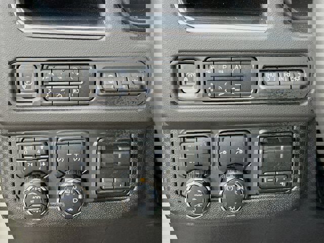 Used 2024 Chevrolet Suburban High Country image 7