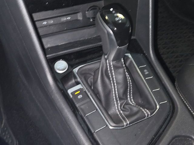 Used 2024 Volkswagen Taos SE image 19