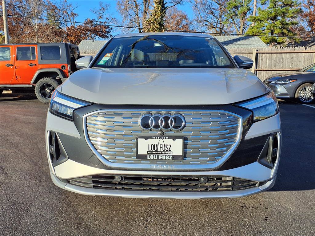 Used 2023 Audi Q4 e-tron Premium image 31
